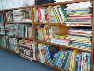 Unfinished Wood Bookshelves on Bookshelves Folding Bookshelves 5 Hardwood Unfinished Bookshelves