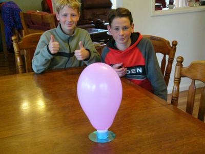 Balloon hovercraft